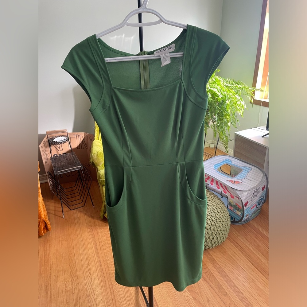 Galleria Dress with pockets